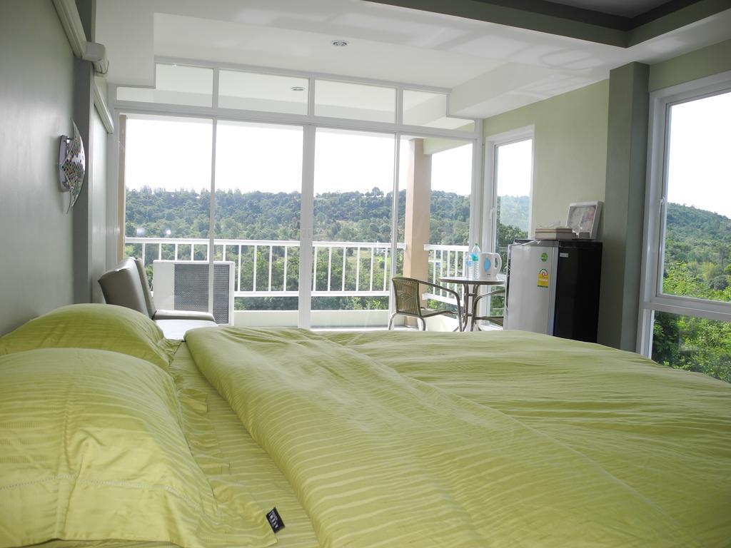 Hotel Wind Hills Nakhonratchasima Pokoj fotografie